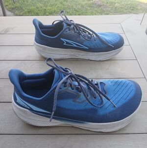 Altra Men's Dual Blue Athletic Sneakers